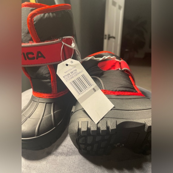 Kids snow boots. Size 8 - Picture 4 of 4